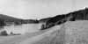Ett stycke uppstr�ms B�tstadsbron �ppnar sig detta panorama i riktning mot H�ljes.