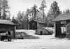 I sydv�stlig riktning fr�n g�rdsplanen ligger en v�l bibeh�llen loftbod. Till v�nster ser man en del av stallet och till h�ger lillstugan.