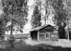N�rbild av torkstugan som numera anv�ndes som snickarbod.