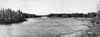 Vid Sk�r�sb�ckens utlopp f�ngar vi detta panorama �ver �lven i riktning mor norr.