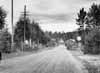 Allm�nna v�gen mot s�der med Bj�rkeb�ck i fonden.